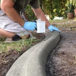 Gartenrandform, Betonform für Ziergärten