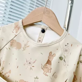 Wasserdichter langärmeliger Latz für Babys
