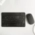 Kabellose Tastatur mit Maus