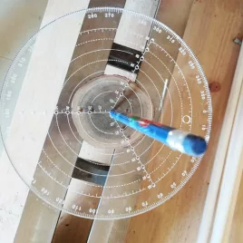 20 cm Kreislineal, Mittelpunktfinder