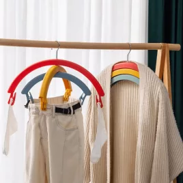 3-in-1, multifunktionaler Regenbogen-Kleiderbügel