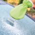 Eiskratzer mit Handschuh