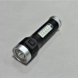 Wiederaufladbare Taschenlampe + COB-Lampe, 500 mAh