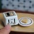 Miniatur-Toaster und Wasserkocher-Set im Maßstab 1:12