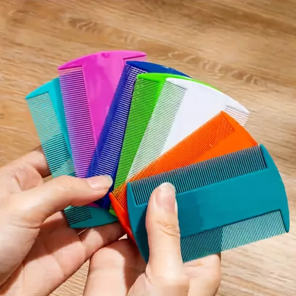 Doppelseitiger Flohkamm mit feinen Zähnen