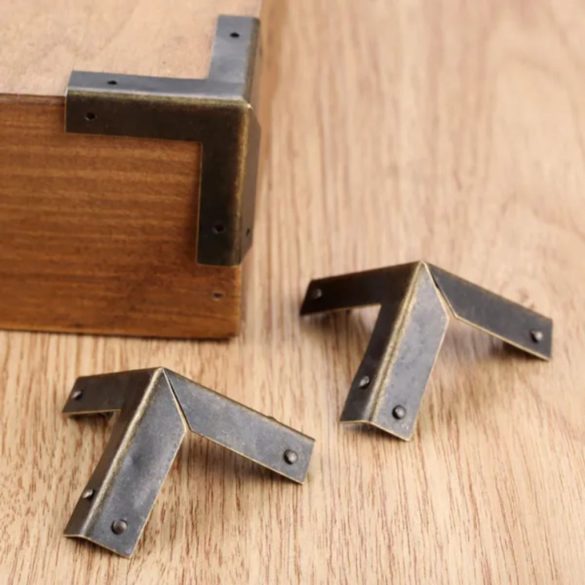 4 Stk. Antik-Bronze Eckschutz