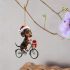 Weihnachtlicher Dackel-Fahrradfahrer-Deko