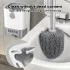 Wandmontierte WC-Bürste mit langem Griff und Halter