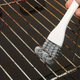 BBQ Grill Reinigungsbürste mit ergonomischem Griff
