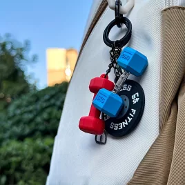   3er-Set Metall Gewichtheber Schlüsselanhänger Blau Hanteln + Rot Hanteln + Schwarz Gewichtscheibenstangen - Dreiteiliges Set