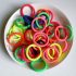 50-teiliges Set bunte Haargummis