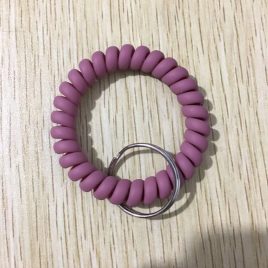Spiralförmiger Schlüsselanhänger fürs Handgelenk