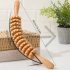 Gebogenes Holztherapie-Massagegerät mit Rollen