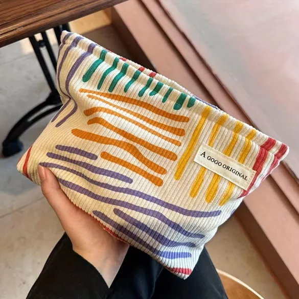Kleine Bunte Gestreifte Schminktasche