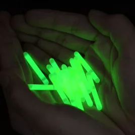   20 db világító fénypálcika éjszakai horgászathoz – növelje a fogást a fluoreszkáló fénypálcikákkal