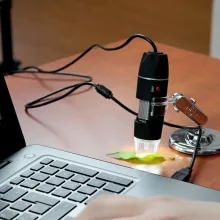 Teleskope und andere optische Instrumente