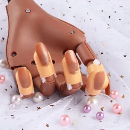 Profi Übungshand für Nagelmodellage