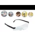 Brille mit Vergrößerungsglas