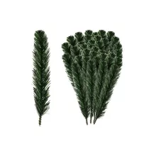 Gras und künstliche Blumen